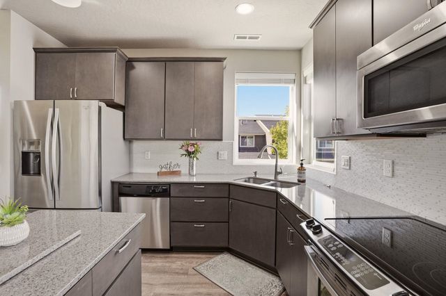 2211 W Bridge Ave, Spokane, WA 99201