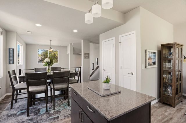2211 W Bridge Ave, Spokane, WA 99201
