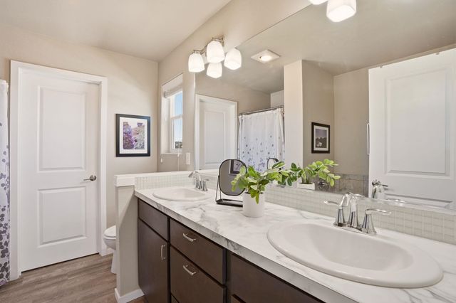 2211 W Bridge Ave, Spokane, WA 99201