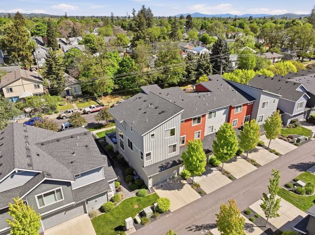 2211 W Bridge Ave, Spokane, WA 99201