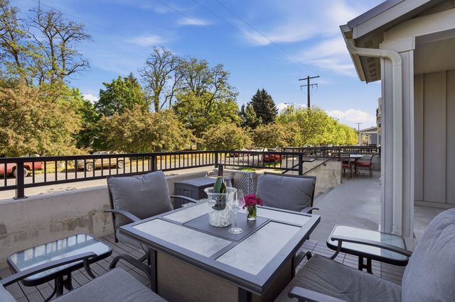 2211 W Bridge Ave, Spokane, WA 99201