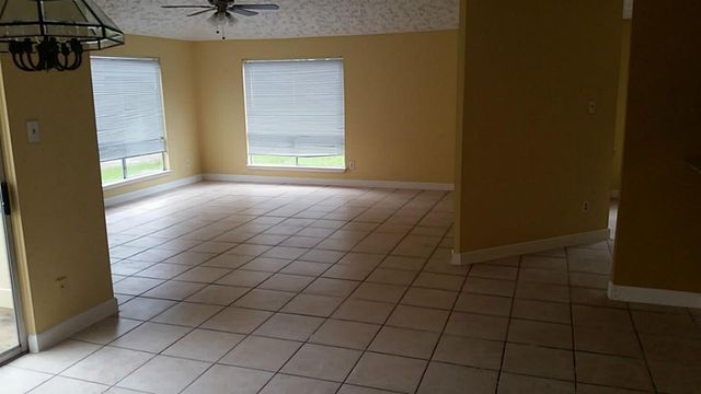 16210 Olive Glen Drive, Houston, TX 77082