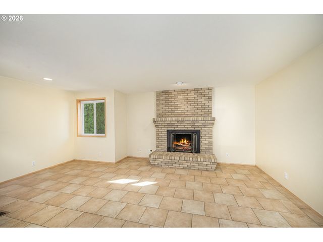 1625 VICTORIAN Way, Eugene, OR 97401
