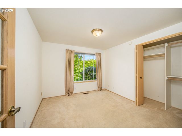 1625 VICTORIAN Way, Eugene, OR 97401
