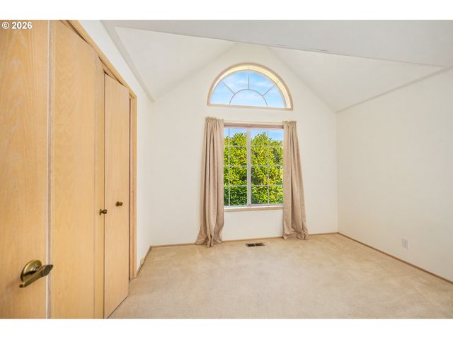 1625 VICTORIAN Way, Eugene, OR 97401