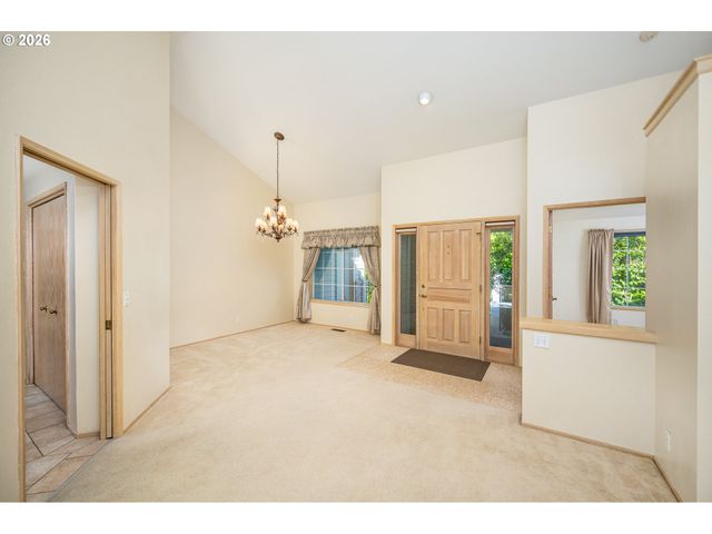 1625 VICTORIAN Way, Eugene, OR 97401