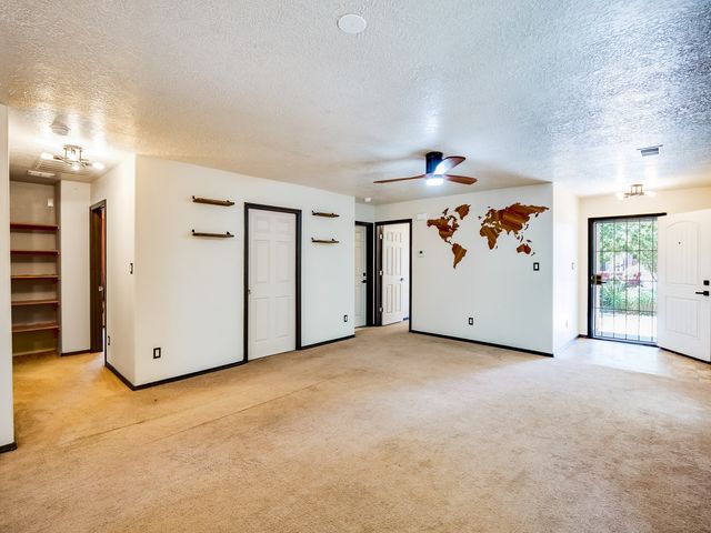5239 Via Del Cielo Lane, Santa Fe, NM 87507