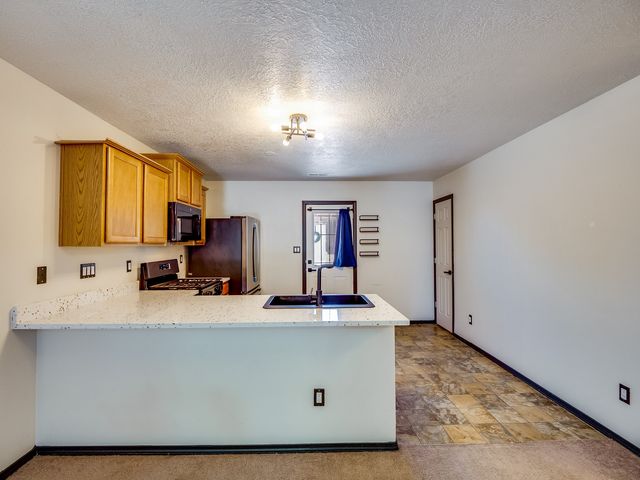 5239 Via Del Cielo Lane, Santa Fe, NM 87507