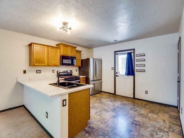 5239 Via Del Cielo Lane, Santa Fe, NM 87507