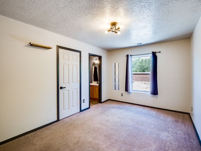 5239 Via Del Cielo Lane, Santa Fe, NM 87507