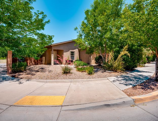 5239 Via Del Cielo Lane, Santa Fe, NM 87507