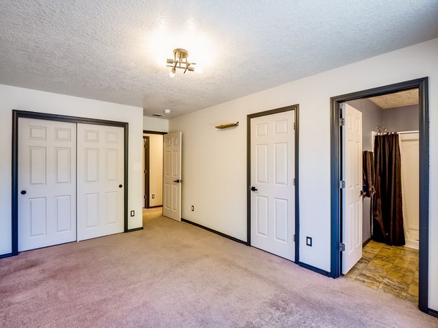 5239 Via Del Cielo Lane, Santa Fe, NM 87507