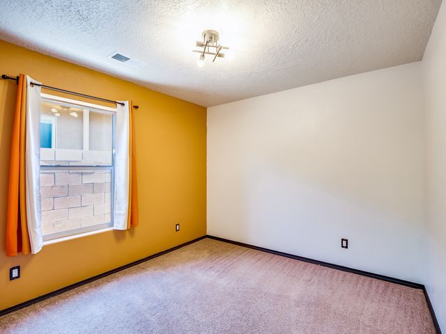 5239 Via Del Cielo Lane, Santa Fe, NM 87507
