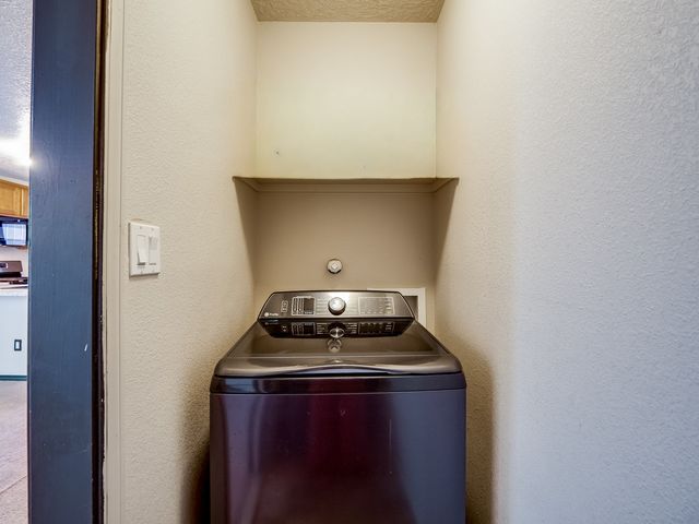 5239 Via Del Cielo Lane, Santa Fe, NM 87507