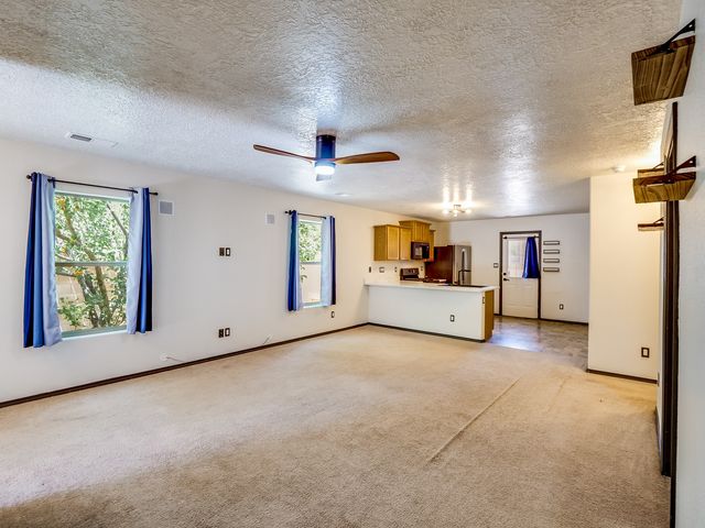 5239 Via Del Cielo Lane, Santa Fe, NM 87507