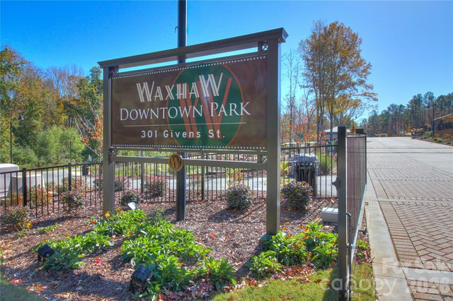408 S Jackson Avenue, Waxhaw, NC 28173