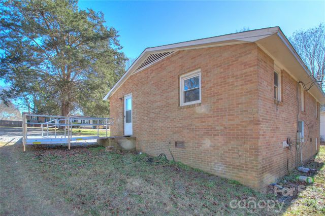 408 S Jackson Avenue, Waxhaw, NC 28173