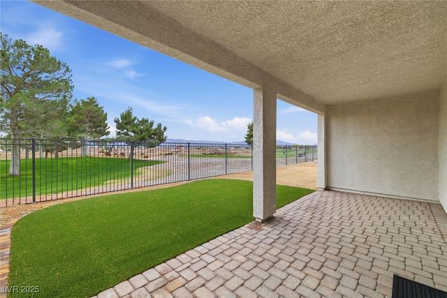 4405 East Tumble Brook Court, Pahrump, NV 89061