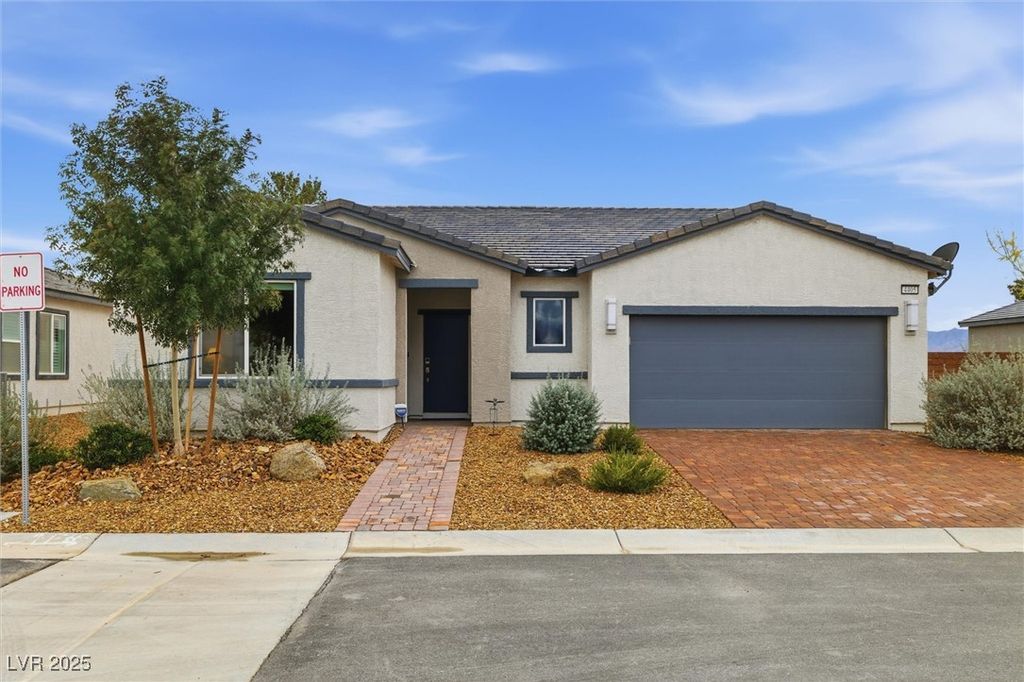 4405 East Tumble Brook Court, Pahrump, NV 89061