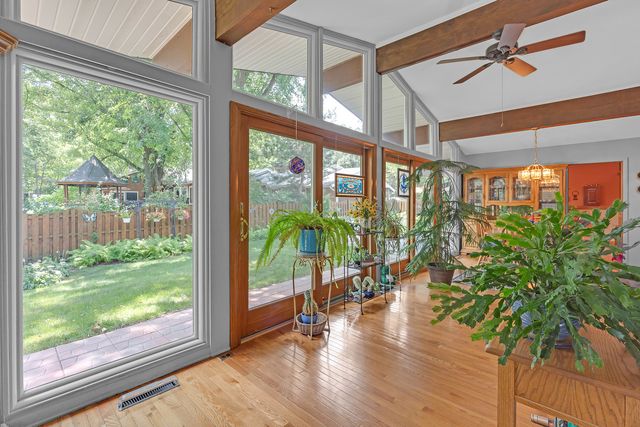 12501 S 74th Avenue, Palos Heights, IL 60463