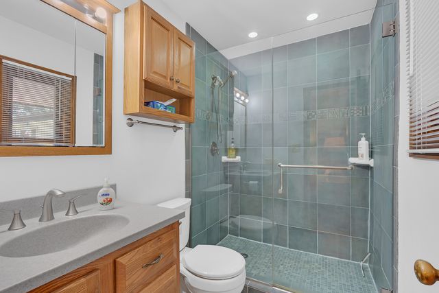 12501 S 74th Avenue, Palos Heights, IL 60463