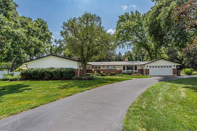 12501 S 74th Avenue, Palos Heights, IL 60463
