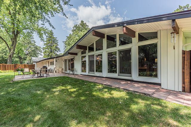 12501 S 74th Avenue, Palos Heights, IL 60463
