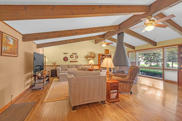 12501 S 74th Avenue, Palos Heights, IL 60463