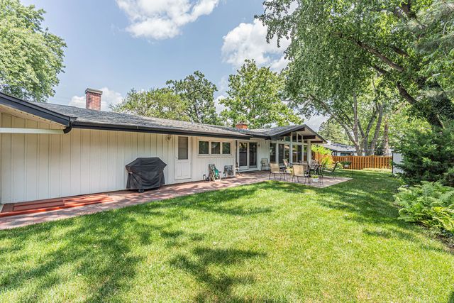 12501 S 74th Avenue, Palos Heights, IL 60463