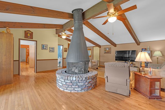 12501 S 74th Avenue, Palos Heights, IL 60463