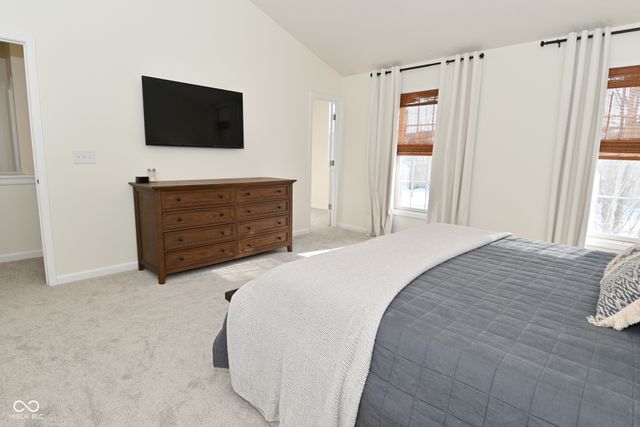 8988 Hearthstone Drive, Zionsville, IN 46077