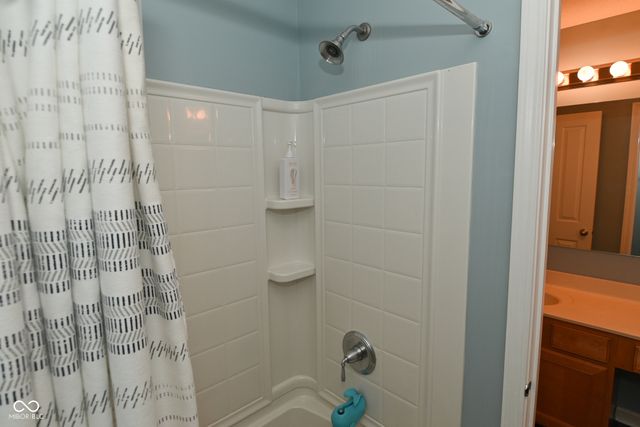 8988 Hearthstone Drive, Zionsville, IN 46077