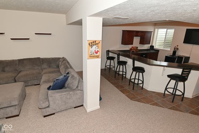 8988 Hearthstone Drive, Zionsville, IN 46077