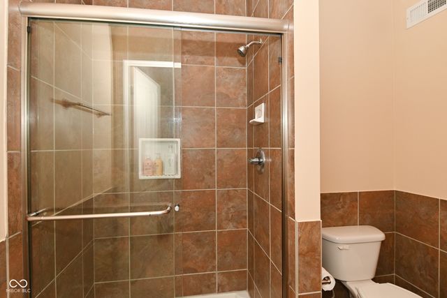 8988 Hearthstone Drive, Zionsville, IN 46077