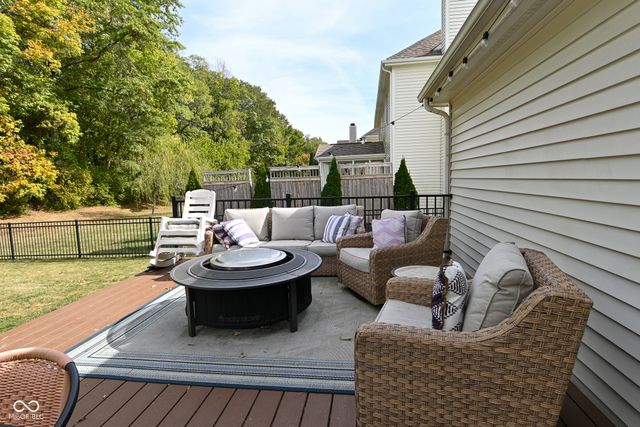 8988 Hearthstone Drive, Zionsville, IN 46077