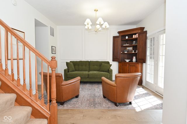 8988 Hearthstone Drive, Zionsville, IN 46077