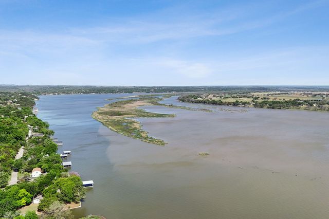 3719 Hedge Row Street, Granbury, TX 76048