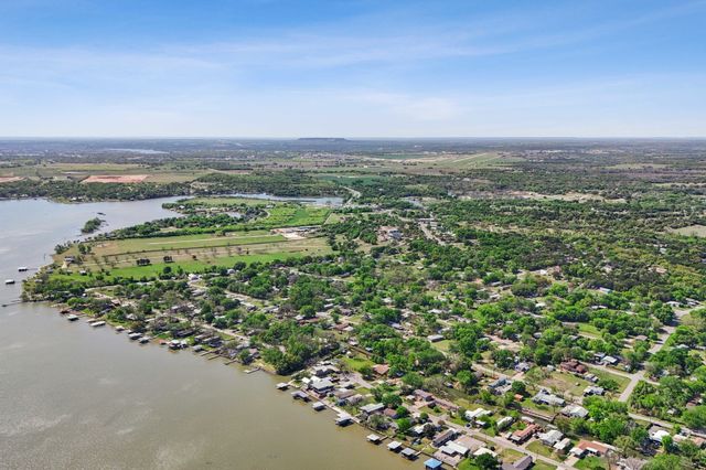 3719 Hedge Row Street, Granbury, TX 76048