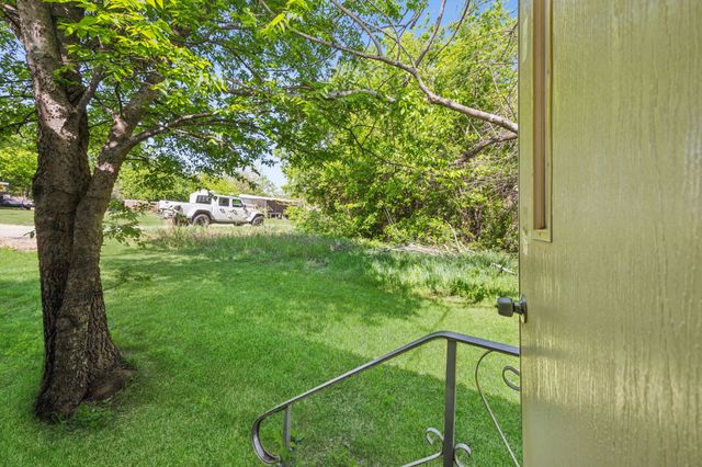 3719 Hedge Row Street, Granbury, TX 76048