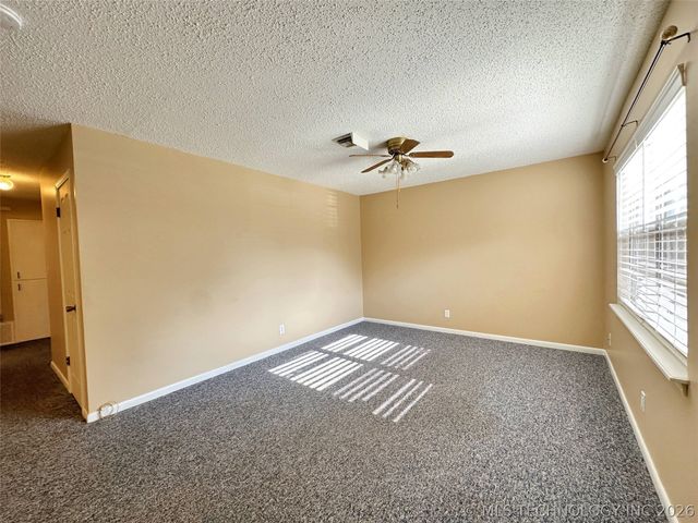 2407 S Olympia Avenue, Tulsa, OK 74107