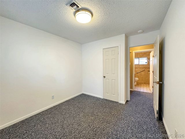 2407 S Olympia Avenue, Tulsa, OK 74107