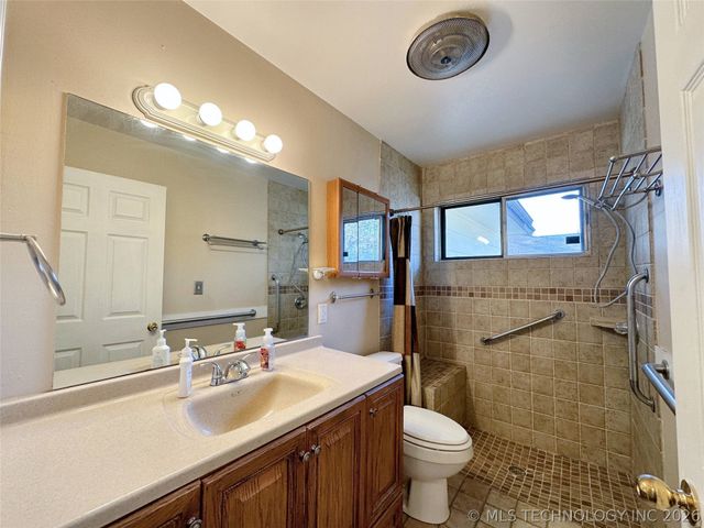 2407 S Olympia Avenue, Tulsa, OK 74107