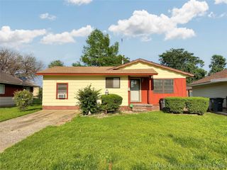 2407 S Olympia Avenue, Tulsa, OK 74107
