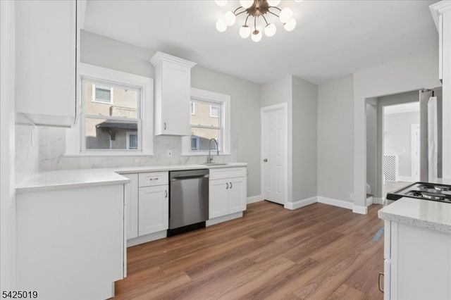 109 E 6Th Ave, Roselle Boro, NJ 07203