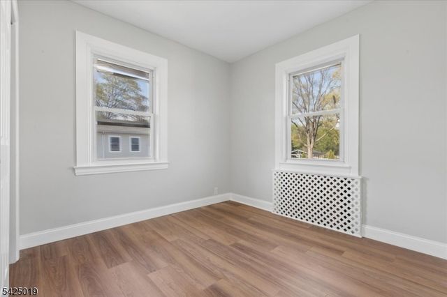 109 E 6Th Ave, Roselle Boro, NJ 07203