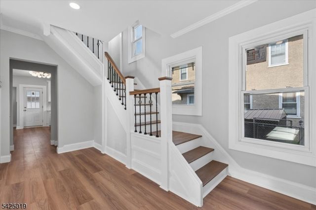 109 E 6Th Ave, Roselle Boro, NJ 07203
