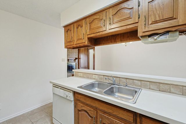 5137 Shoregate Drive, Garland, TX 75043