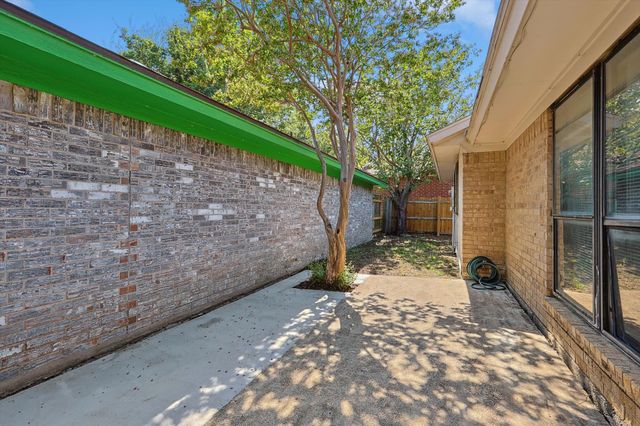 5137 Shoregate Drive, Garland, TX 75043