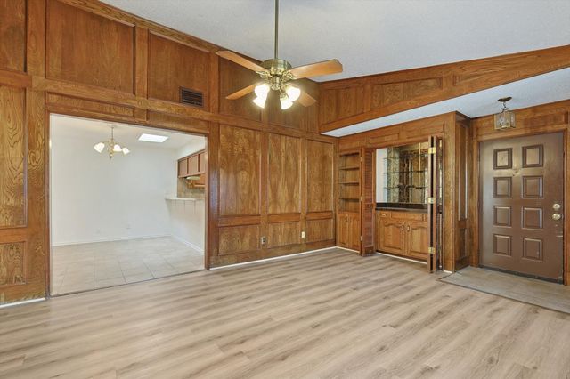 5137 Shoregate Drive, Garland, TX 75043