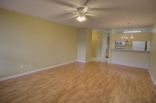 920 Oakbrook Drive, Jackson, MI 49203